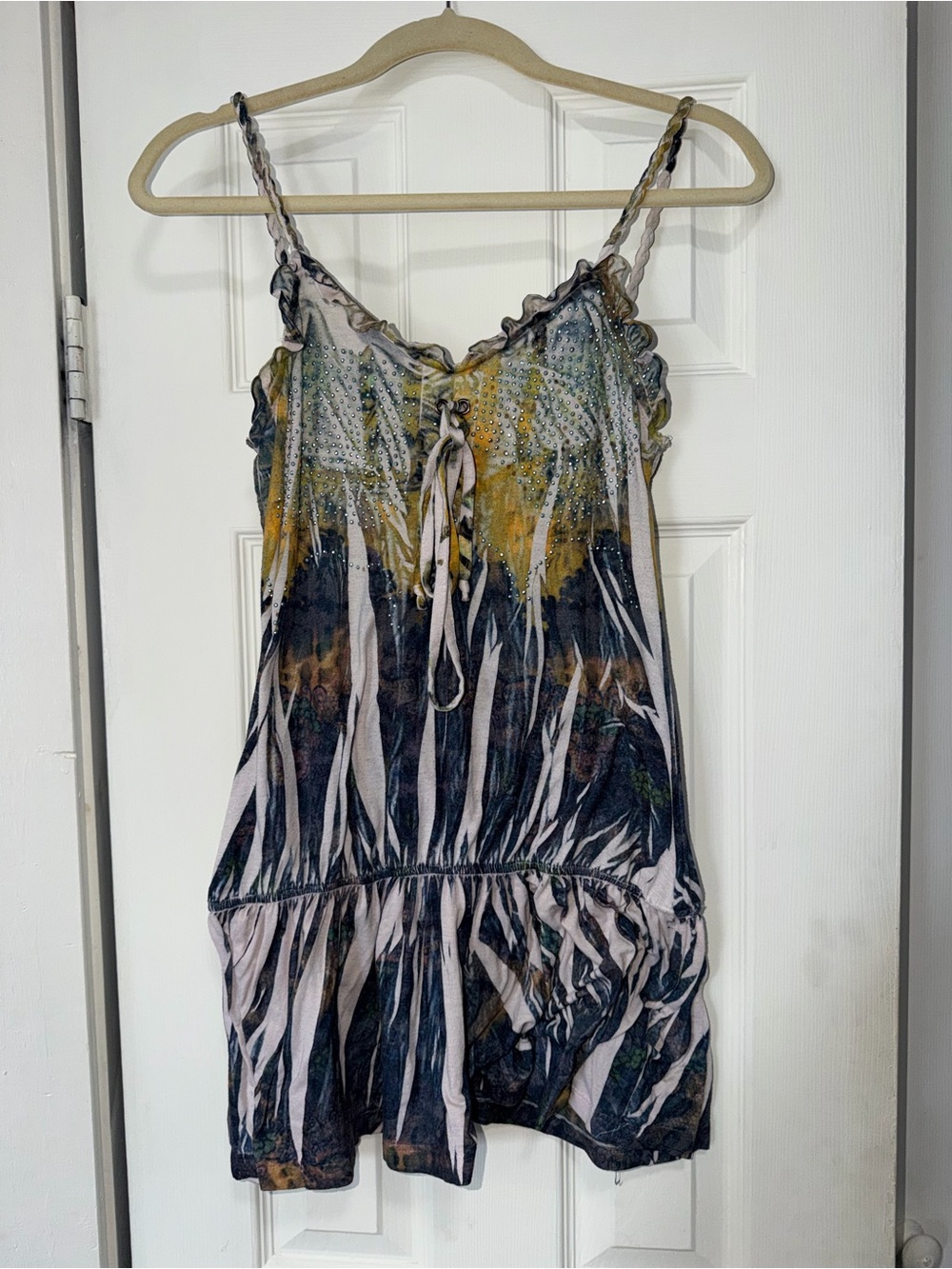Sleeveless Ruffle-Trim Printed Blouse in Navy, Mustard & Cream